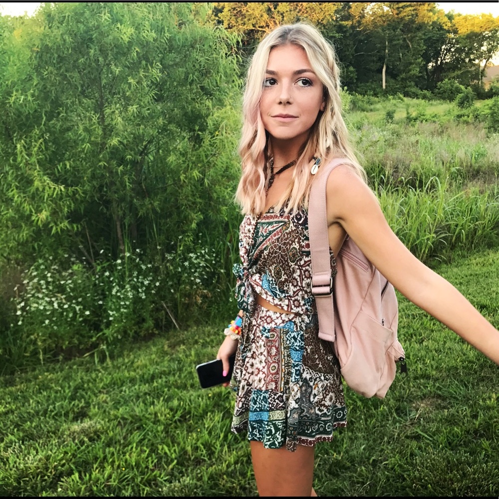 American Threads, two piece set